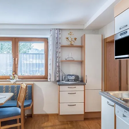 Gaestehaus Gisela 2 Apartment