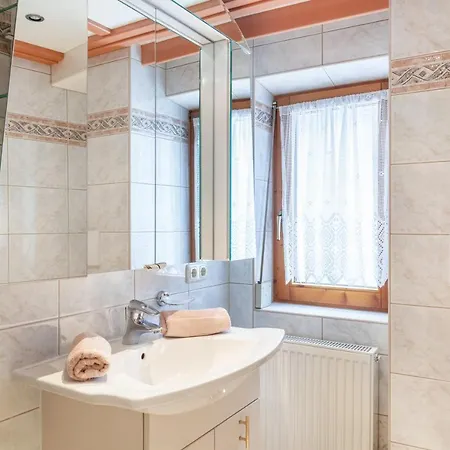 Gaestehaus Gisela 2 Bruck am Ziller